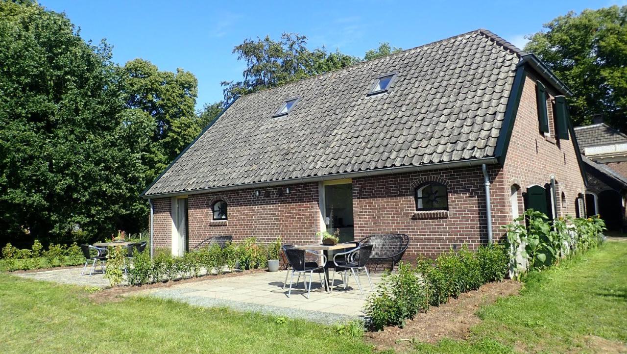 Vakantiehuis Het Wapen Van Heeckeren Hummelo Esterno foto